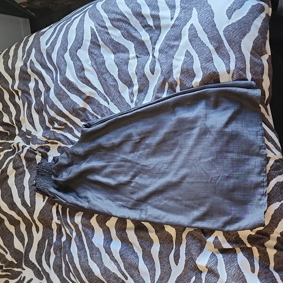 Casual Pants - Picture 2 of 3